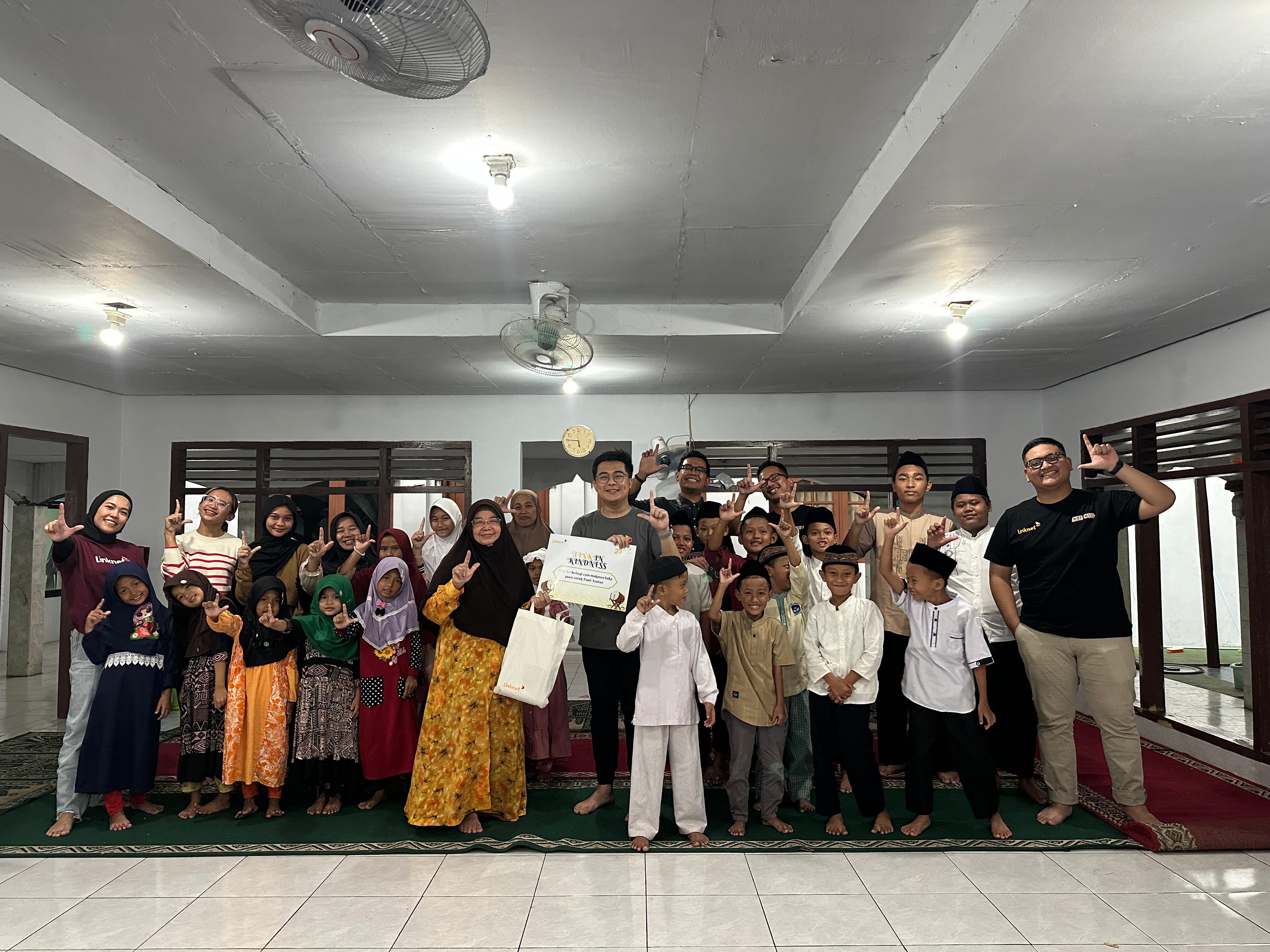 PT Link Net Tbk Rayakan Ulang Tahun ke-25 dengan Berbagi Kebahagiaan di Bulan Ramadan