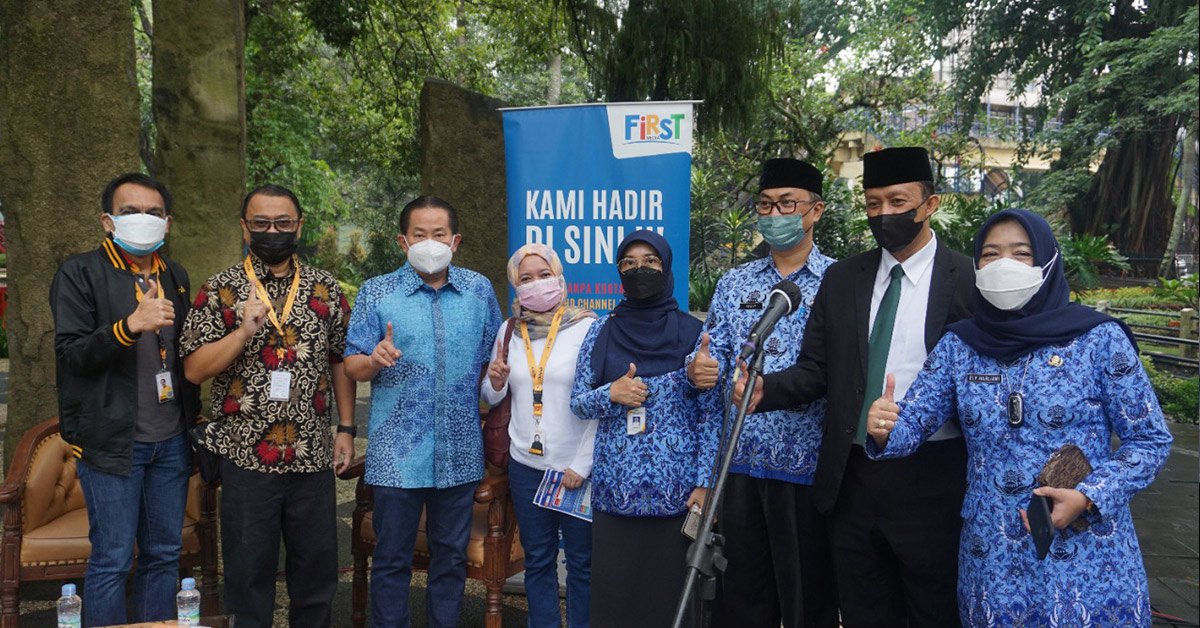 Link Net Supports West Java Community Health and Economic Recovery